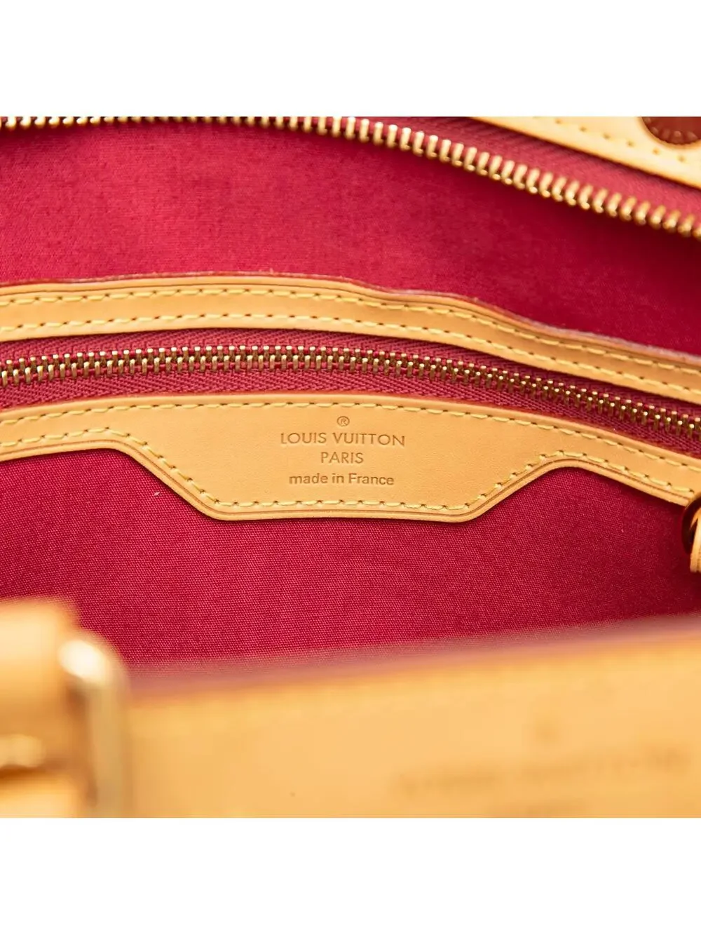 Louis Vuitton Vernis Brea Mm Pre-Loved #320516L84B